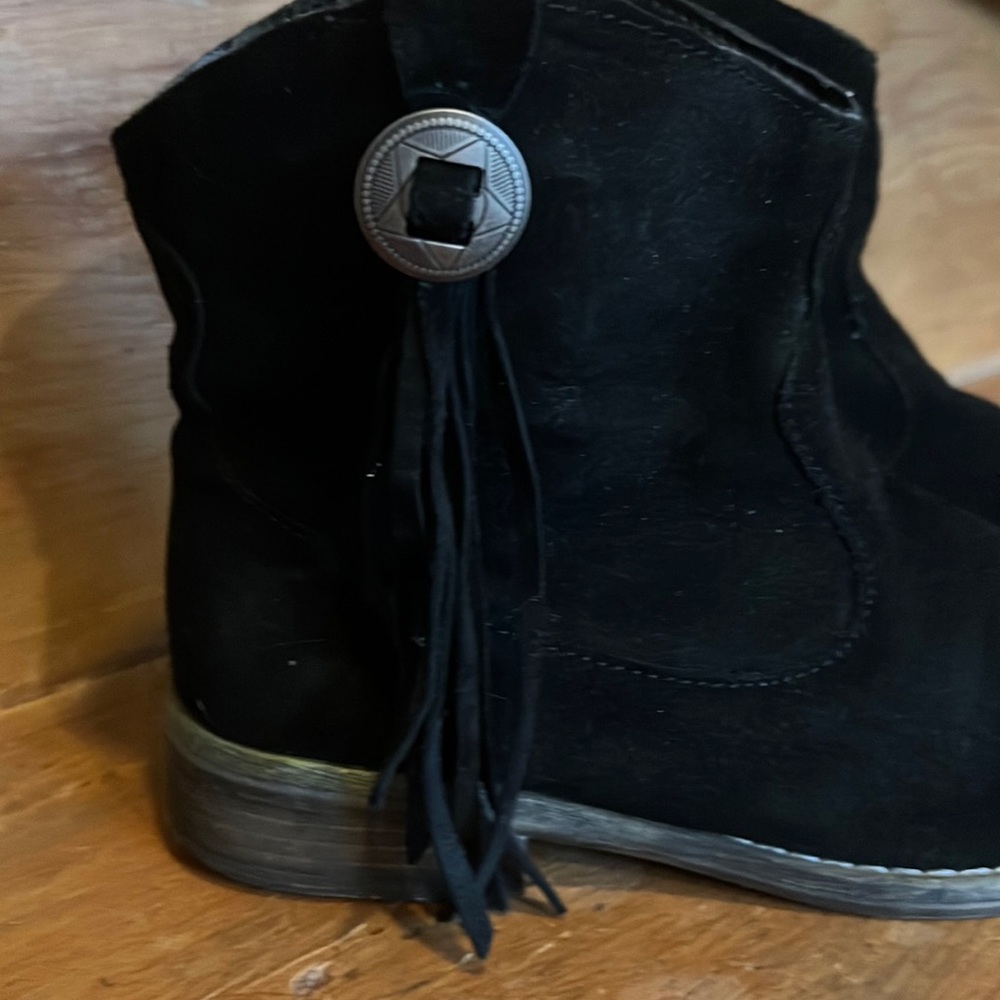 Denim & Supply Ralph Lauren Aubrie Suede Booties  w/ concho & fringe acc… - Picture 4 of 9